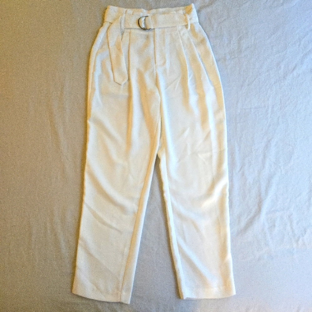 Forever 21 White Paperbag Waist Pleated Belted Cropped Pants